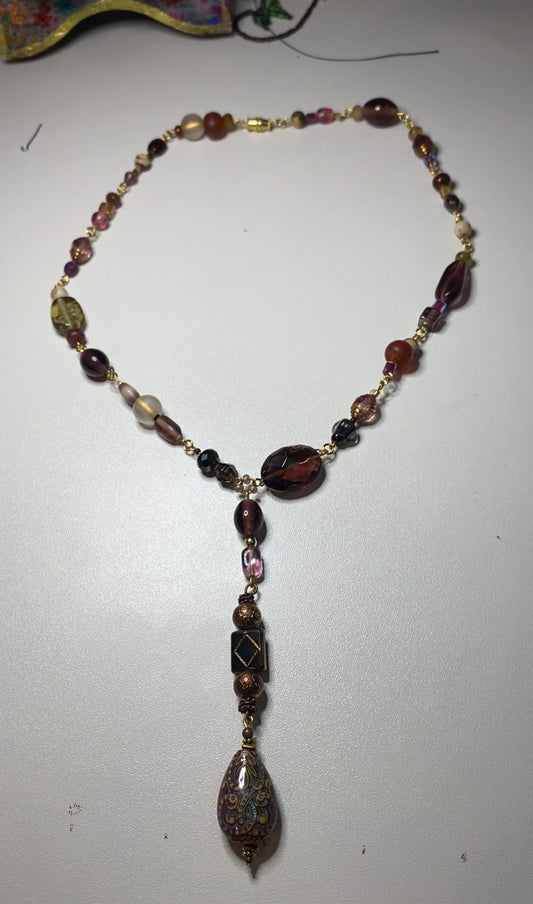 Royal Mess - Necklace